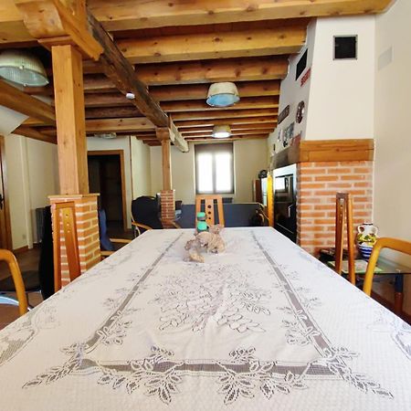 Alojamiento Turistico Los Laureles Segovia Bagian luar foto