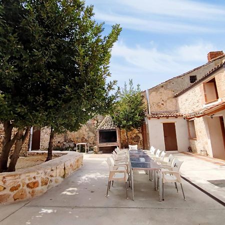Alojamiento Turistico Los Laureles Segovia Bagian luar foto