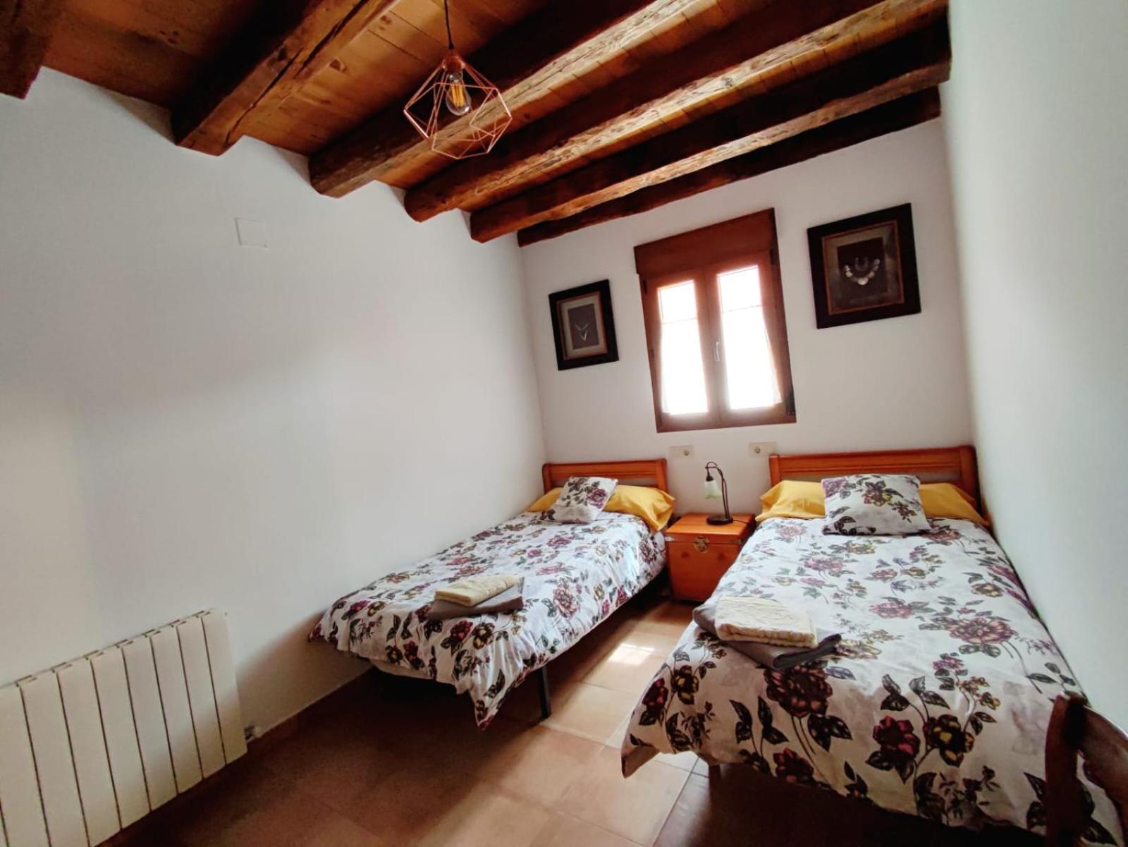 Alojamiento Turistico Los Laureles Segovia Bagian luar foto